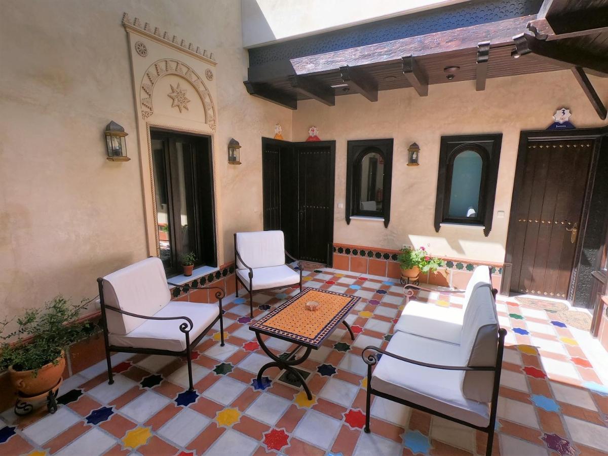 ホテル La Esperanza Alcalá del Valle エクステリア 写真