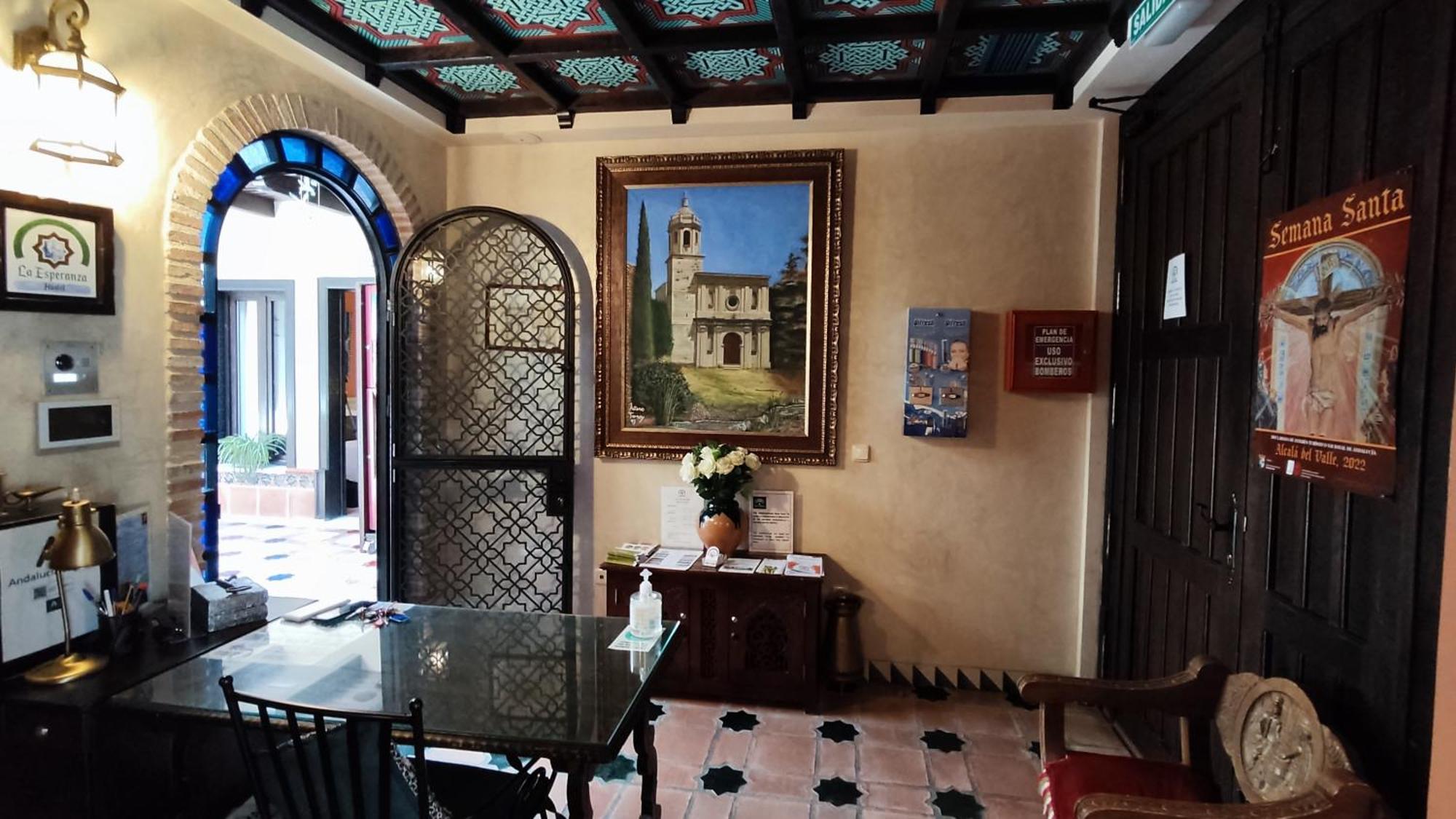 ホテル La Esperanza Alcalá del Valle エクステリア 写真